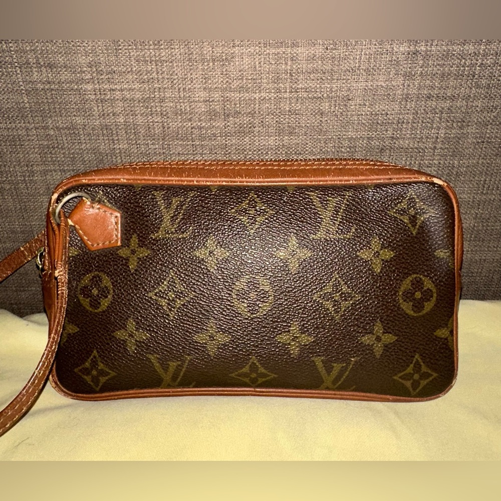 Louis Vuitton RARE 🩷 Large Toiletry Pouch